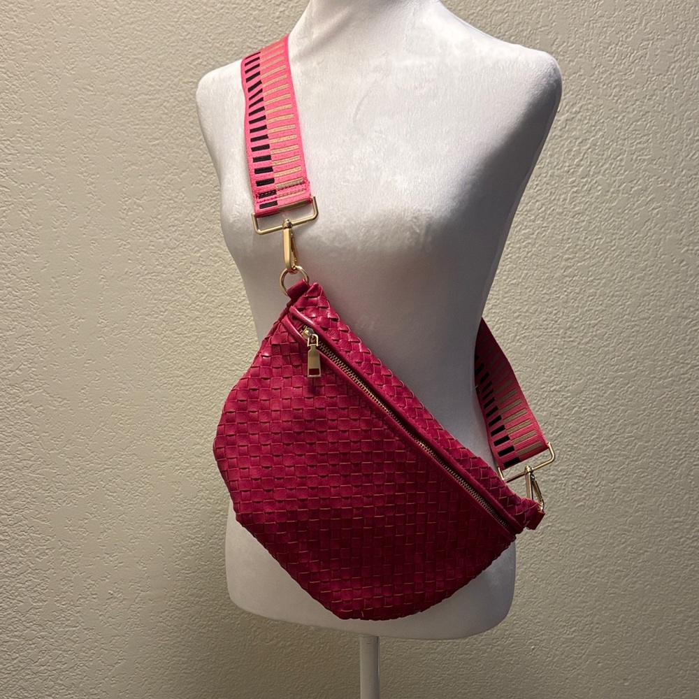 Elegant Fuchsia Woven Crossbody Bag
